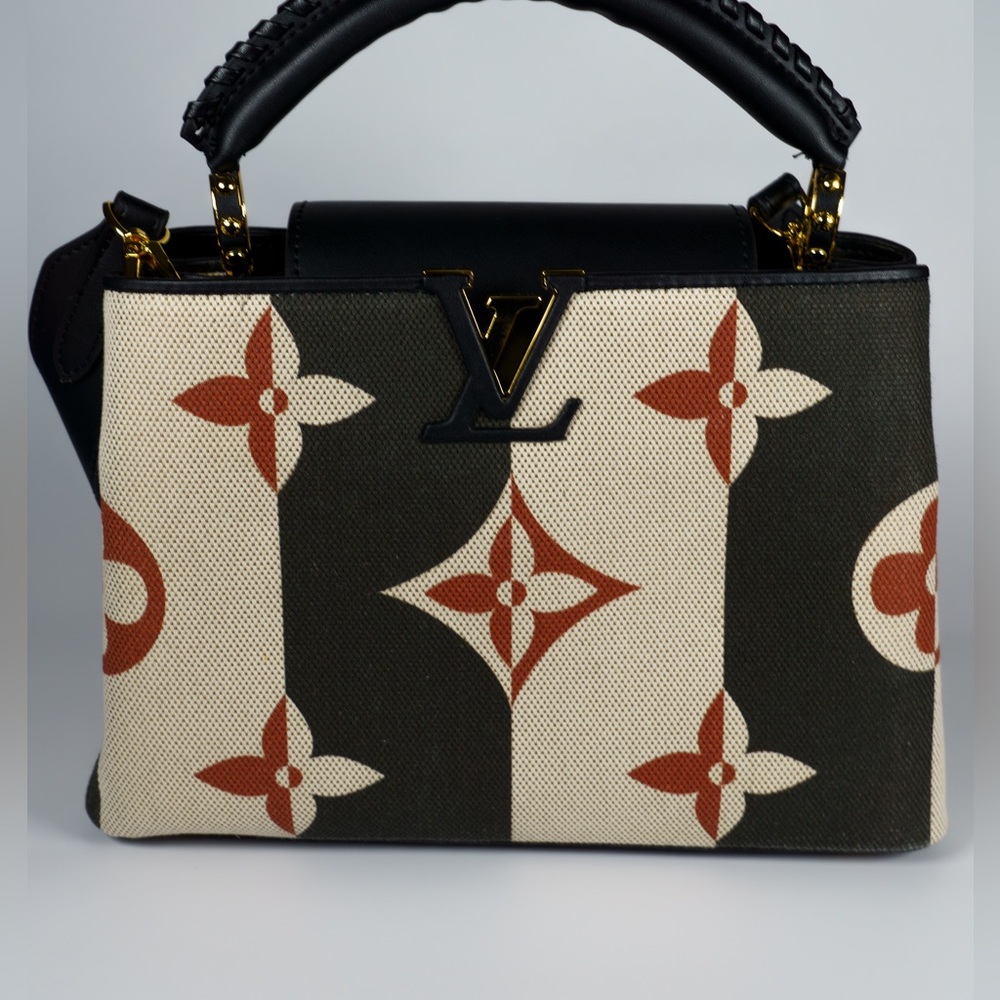 Authentic Luis Vuitton Black And White Purse Canvas